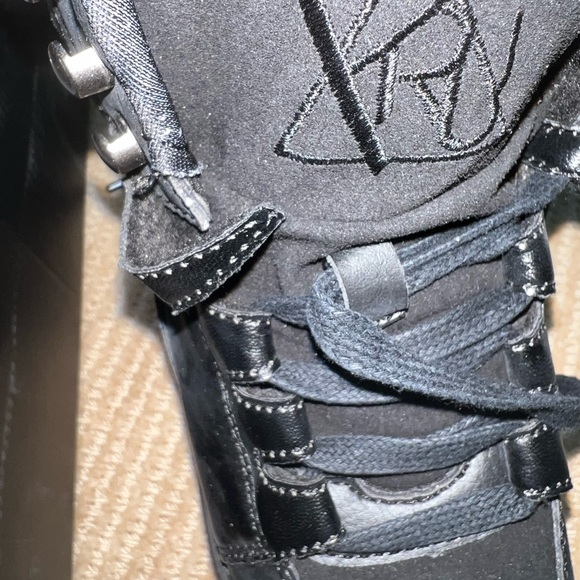 YRU Qozmo Hi-Platform Black Sneakers. Size 7. - Picture 6 of 8